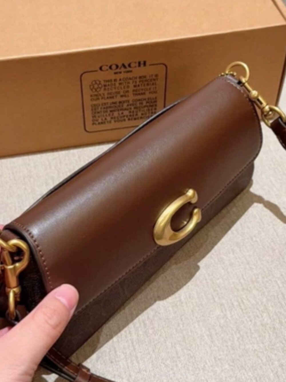 Authentic Coach Brown Canvas Leather Crossbody Bag – Classic Style, Clean Condit - Picture 3 of 4